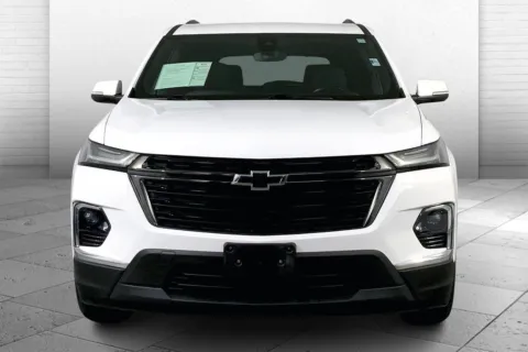 Photos of 2023 Chevrolet Traverse LT Cloth for sale in Kansas City, MO at Cable Dahmer Chevrolet of Kansas City