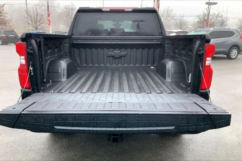 More photos of 2021 Chevrolet Silverado 1500 Custom at Cable Dahmer Chevrolet of Kansas City, MO