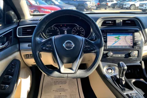 More photos of 2017 Nissan Maxima SL at Cable Dahmer Chevrolet of Kansas City, MO