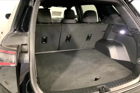 More photos of 2025 Chevrolet Equinox LT at Cable Dahmer Chevrolet of Kansas City, MO