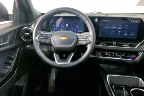 More photos of 2025 Chevrolet Equinox LT at Cable Dahmer Chevrolet of Kansas City, MO