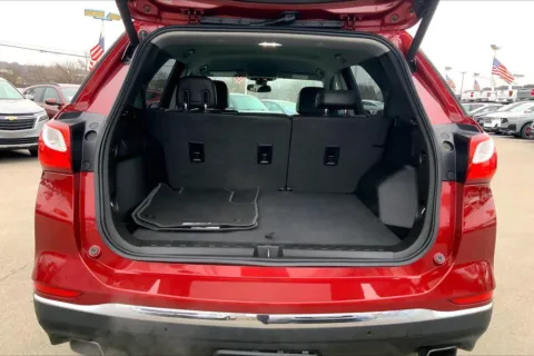 More photos of 2020 Chevrolet Equinox Premier at Cable Dahmer Chevrolet of Kansas City, MO