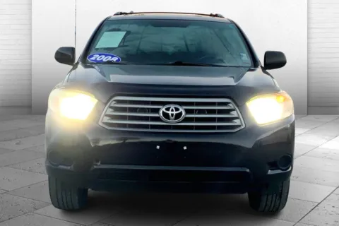 Photos of 2008 Toyota Highlander for sale in Kansas City, MO at Cable Dahmer Chevrolet of Kansas City