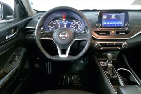 More photos of 2024 Nissan Altima 2.5 SV at Cable Dahmer Chevrolet of Kansas City, MO