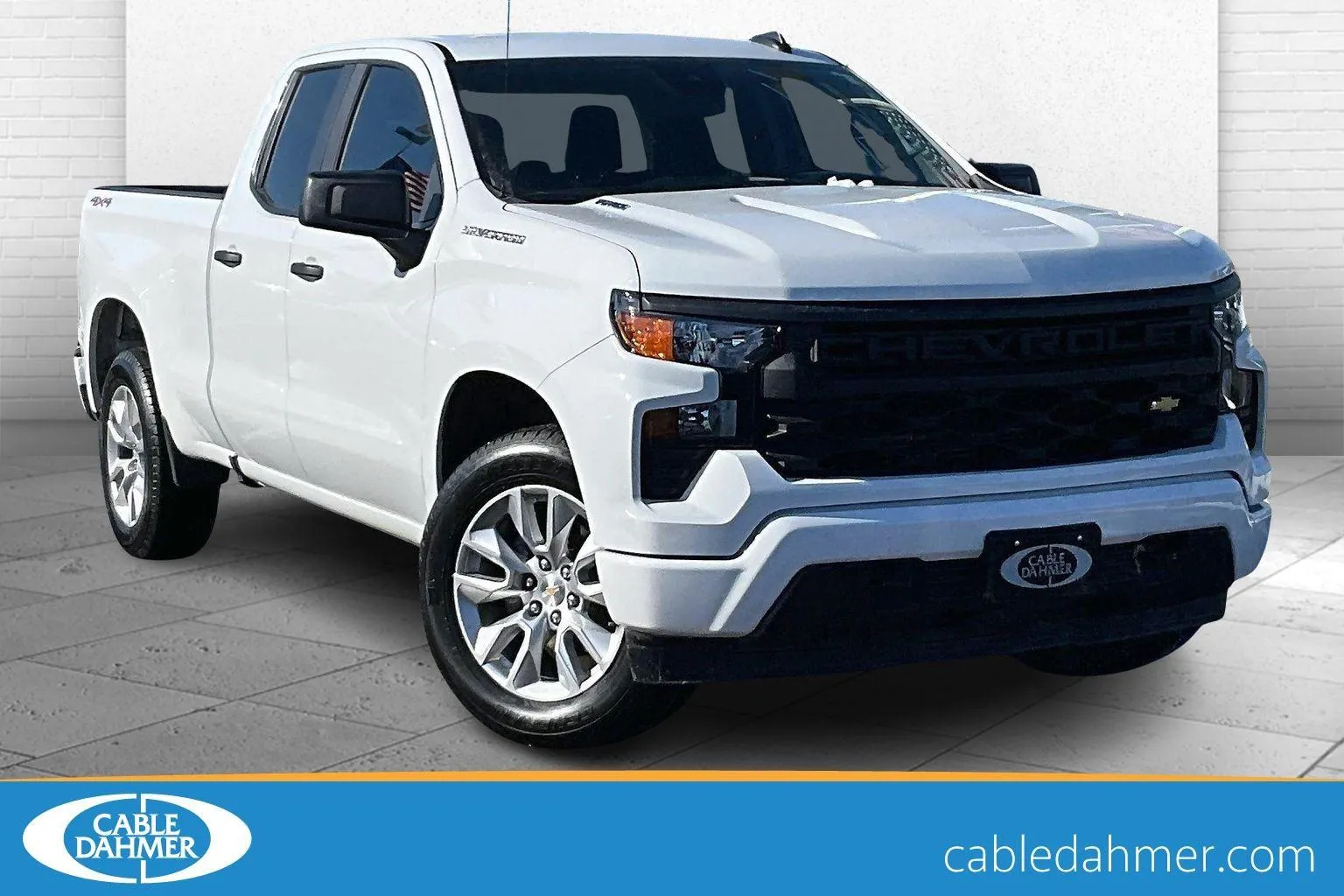 White 2025 Chevrolet Silverado 1500 Custom for sale in Kansas City, MO