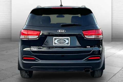 Another view of 2017 Kia Sorento LX for sale in Kansas City, MO at Cable Dahmer Chevrolet of Kansas City