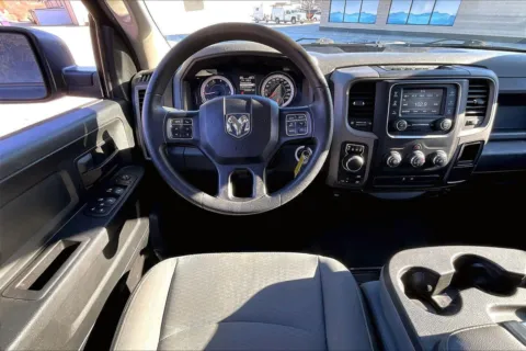 More photos of 2017 RAM 1500 Express at Cable Dahmer Chevrolet of Kansas City, MO