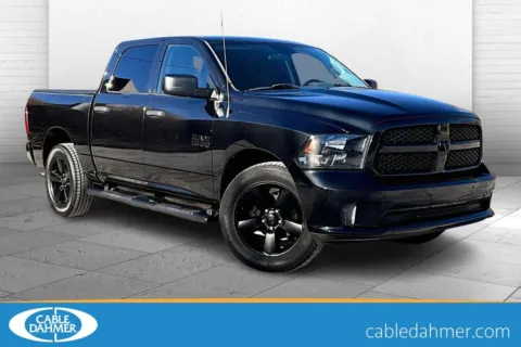 Black 2017 RAM 1500 Express for sale in Kansas City, MO