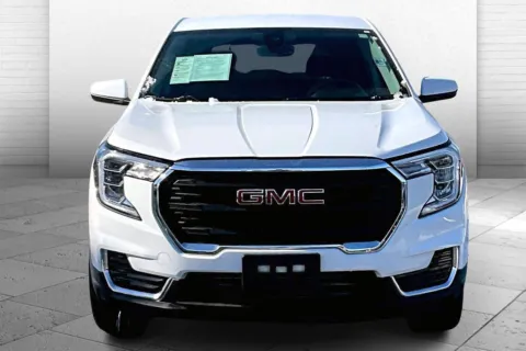 Photos of 2024 GMC Terrain SLE for sale in Kansas City, MO at Cable Dahmer Chevrolet of Kansas City