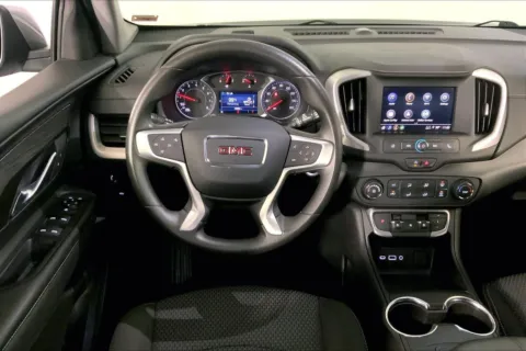 More photos of 2024 GMC Terrain SLE at Cable Dahmer Chevrolet of Kansas City, MO