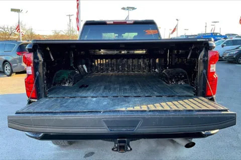 More photos of 2022 Chevrolet Silverado 2500 HD Custom at Cable Dahmer Chevrolet of Kansas City, MO