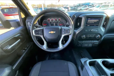 More photos of 2022 Chevrolet Silverado 2500 HD Custom at Cable Dahmer Chevrolet of Kansas City, MO