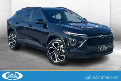 Black 2025 Chevrolet Trax 2RS for sale in Kansas City, MO