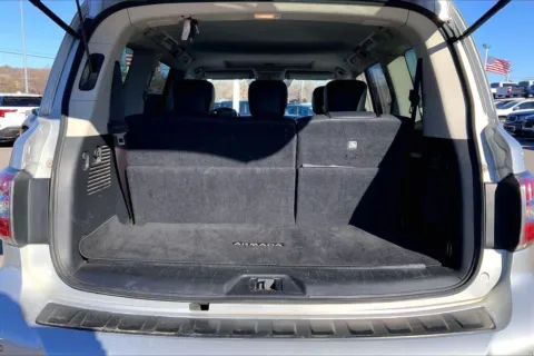 More photos of 2019 Nissan Armada SL at Cable Dahmer Chevrolet of Kansas City, MO