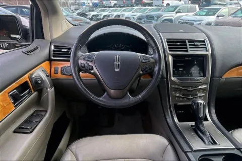 More photos of 2012 Lincoln MKX FWD 4DR SUV at Cable Dahmer Chevrolet of Kansas City, MO