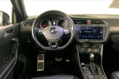 More photos of 2021 Volkswagen Tiguan SE at Cable Dahmer Chevrolet of Kansas City, MO