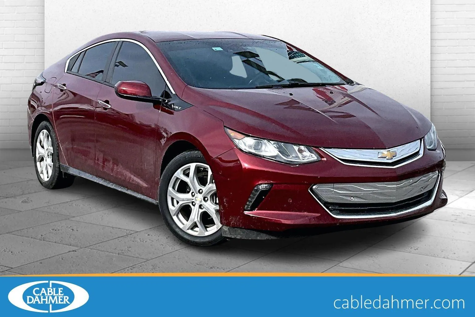 Red 2017 Chevrolet Volt Premier for sale in Kansas City, MO