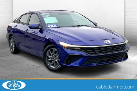 Blue 2024 Hyundai Elantra SEL for sale in Kansas City, MO