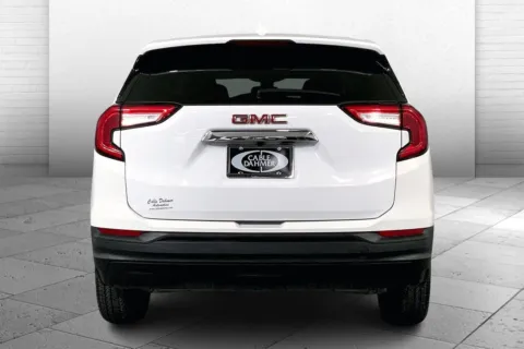 Another view of 2024 GMC Terrain SLE for sale in Kansas City, MO at Cable Dahmer Chevrolet of Kansas City