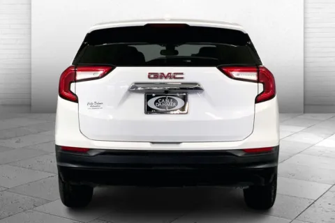 Another view of 2024 GMC Terrain SLE for sale in Kansas City, MO at Cable Dahmer Chevrolet of Kansas City