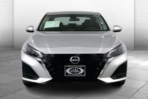 Photos of 2023 Nissan Altima 2.5 SV for sale in Kansas City, MO at Cable Dahmer Chevrolet of Kansas City