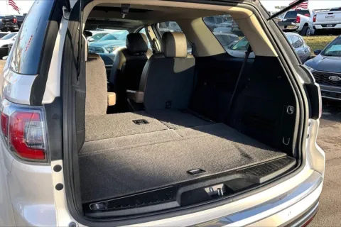 More photos of 2014 GMC Acadia SLT at Cable Dahmer Chevrolet of Kansas City, MO