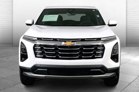 Photos of 2025 Chevrolet Equinox LT for sale in Kansas City, MO at Cable Dahmer Chevrolet of Kansas City
