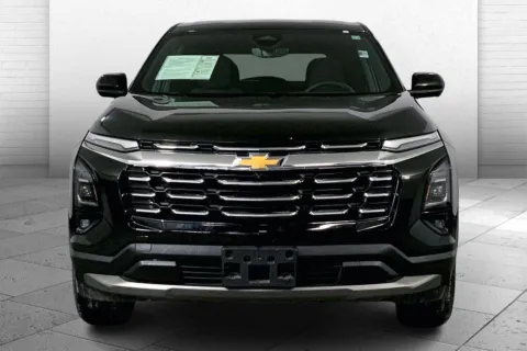 Photos of 2025 Chevrolet Equinox LT for sale in Kansas City, MO at Cable Dahmer Chevrolet of Kansas City