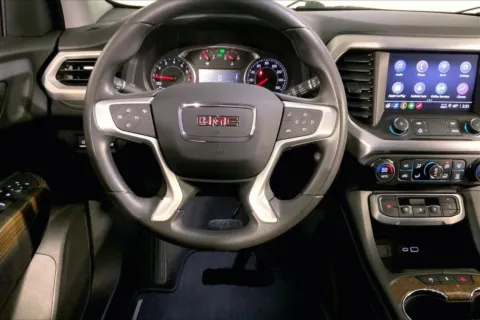 More photos of 2023 GMC Acadia SLE at Cable Dahmer Chevrolet of Kansas City, MO