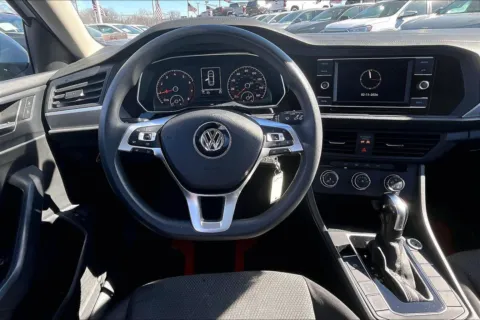 More photos of 2021 Volkswagen Jetta S at Cable Dahmer Chevrolet of Kansas City, MO