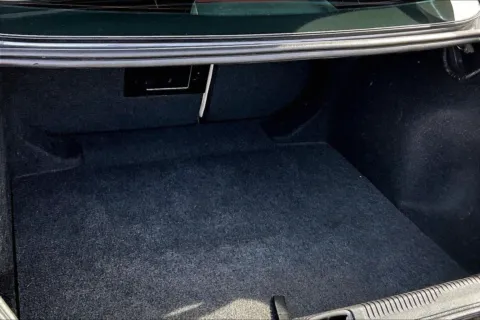 More photos of 2016 Chrysler 200 Limited at Cable Dahmer Chevrolet of Kansas City, MO