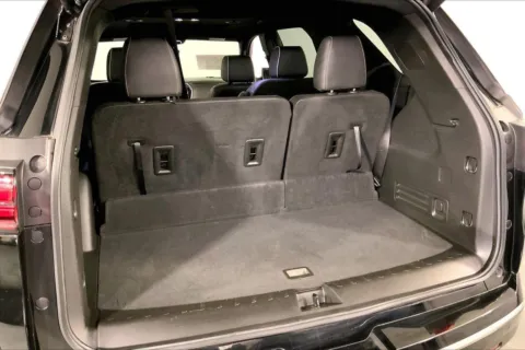 More photos of 2022 Chevrolet Traverse Premier at Cable Dahmer Chevrolet of Kansas City, MO