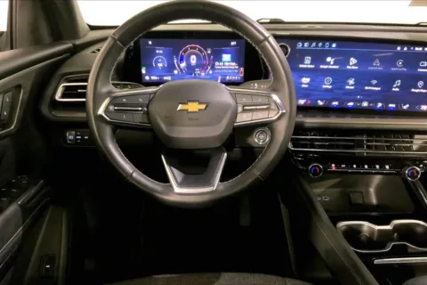 More photos of 2024 Chevrolet Traverse LT at Cable Dahmer Chevrolet of Kansas City, MO