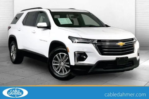White 2023 Chevrolet Traverse LT Cloth for sale in Kansas City, MO