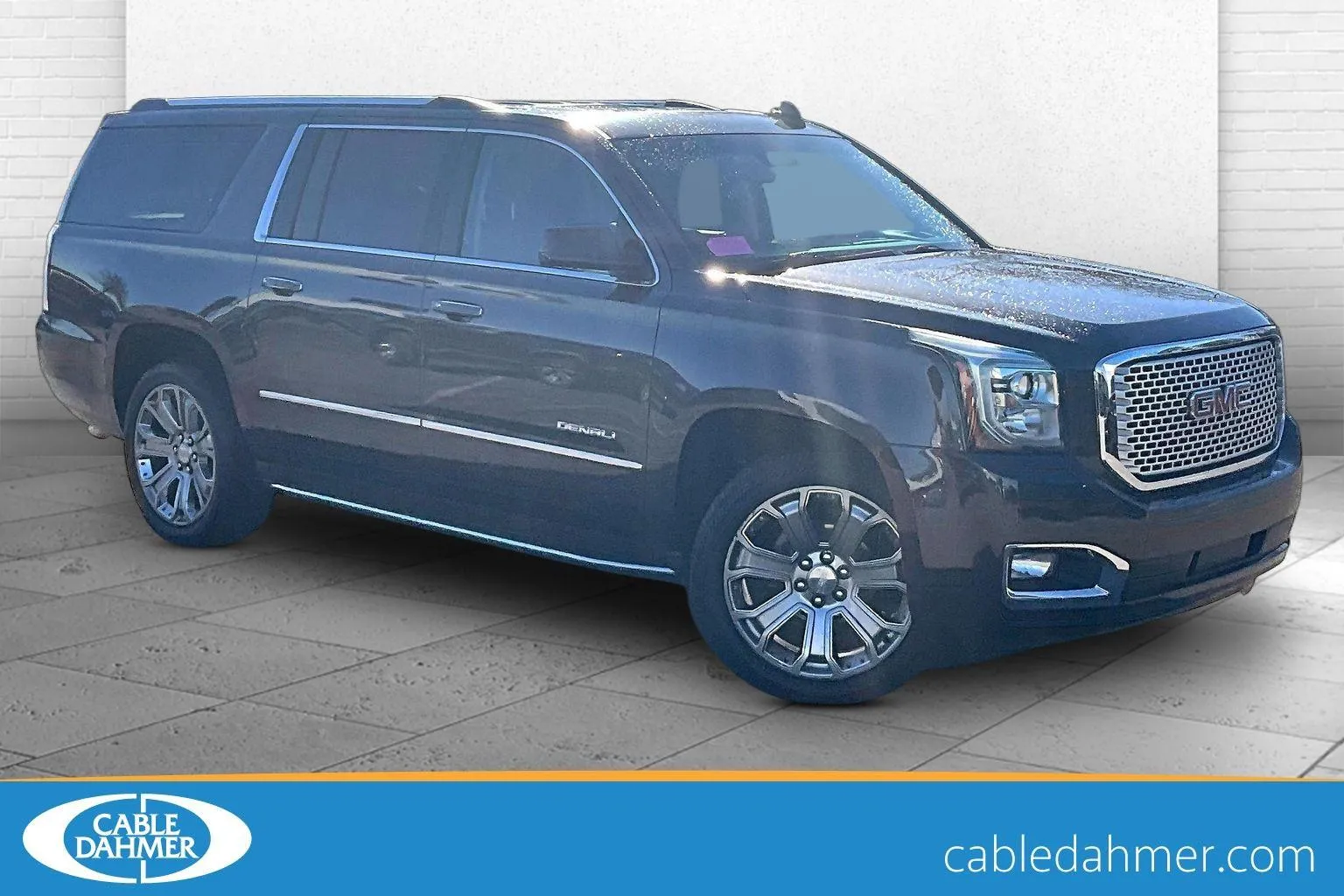 Gray 2016 GMC Yukon XL Denali for sale in Kansas City, MO