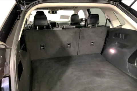 More photos of 2024 Ford Edge SEL at Cable Dahmer Chevrolet of Kansas City, MO