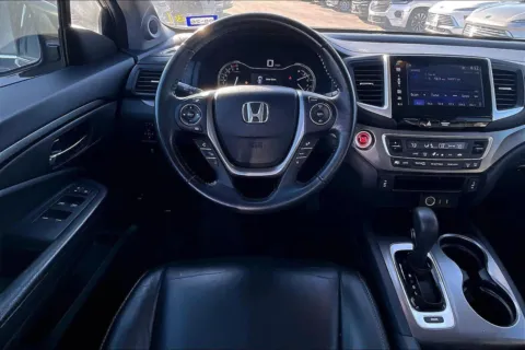 More photos of 2016 Honda Pilot EX-L at Cable Dahmer Chevrolet of Kansas City, MO