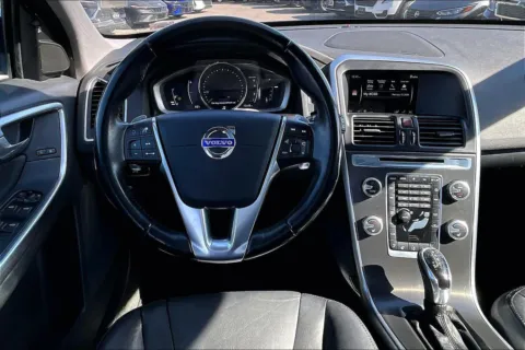 More photos of 2015 Volvo XC60 T6 Platinum at Cable Dahmer Chevrolet of Kansas City, MO