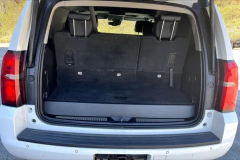 More photos of 2016 Chevrolet Tahoe LT at Cable Dahmer Chevrolet of Kansas City, MO