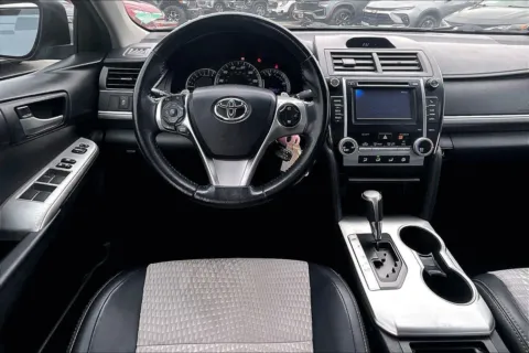 More photos of 2012 Toyota Camry L at Cable Dahmer Chevrolet of Kansas City, MO