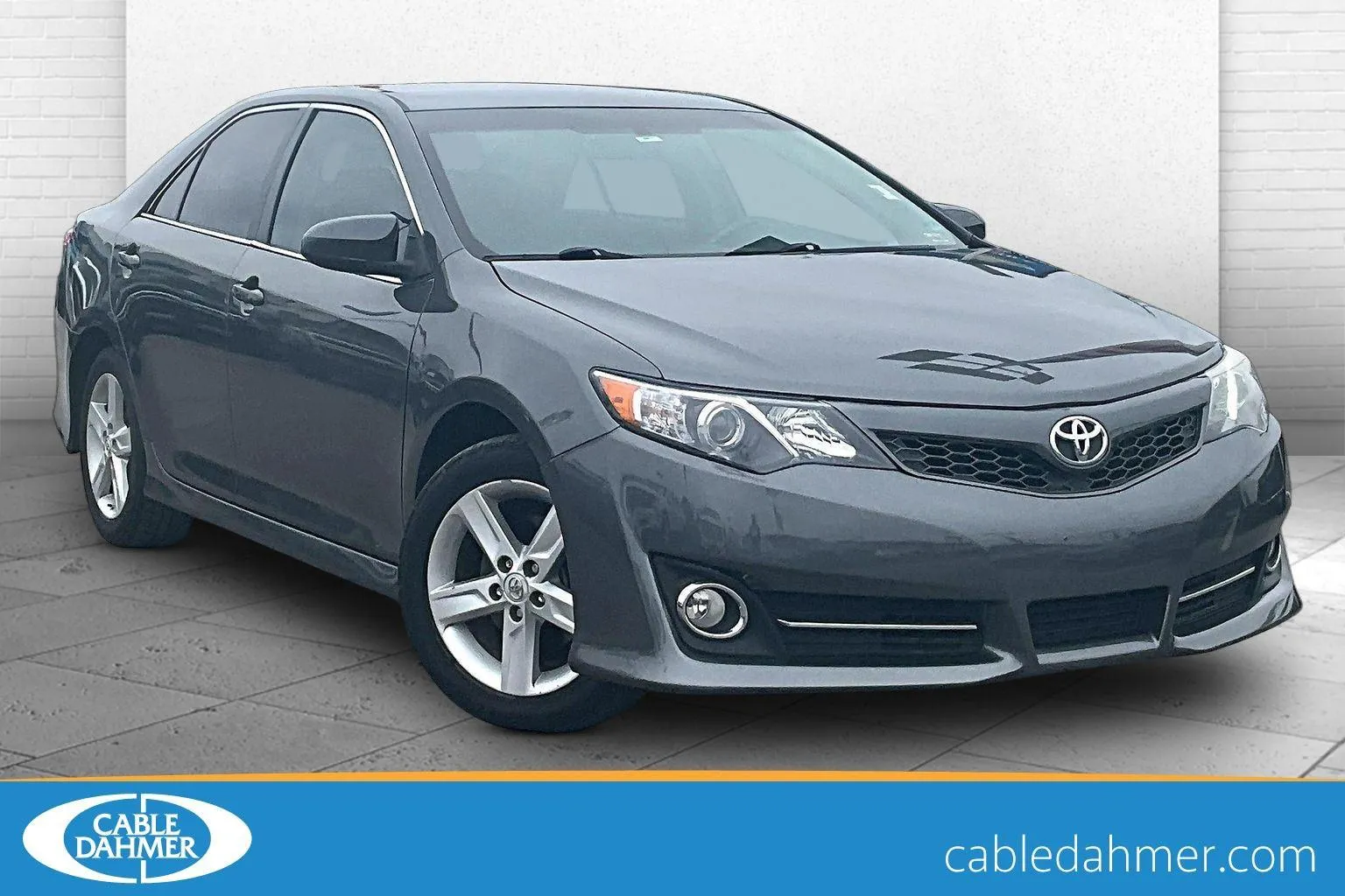 Gray 2012 Toyota Camry L for sale in Kansas City, MO