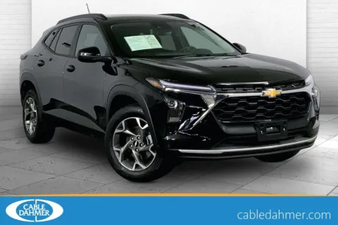 Black 2025 Chevrolet Trax LT for sale in Kansas City, MO