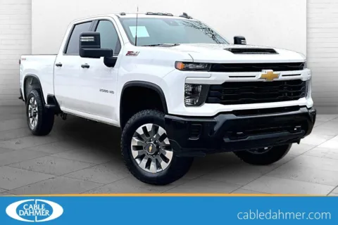 White 2025 Chevrolet Silverado 2500 HD Custom for sale in Kansas City, MO