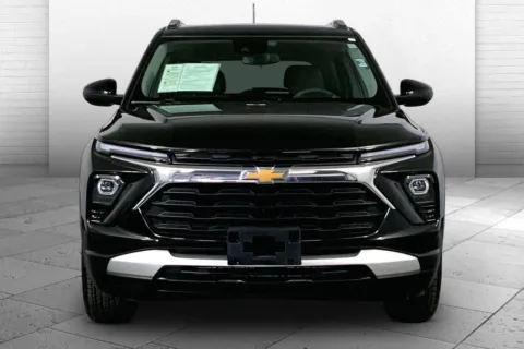 Photos of 2025 Chevrolet Trailblazer LT for sale in Kansas City, MO at Cable Dahmer Chevrolet of Kansas City