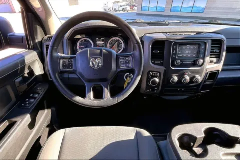 More photos of 2017 RAM 1500 Express at Cable Dahmer Chevrolet of Kansas City, MO