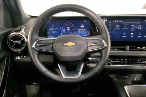More photos of 2025 Chevrolet Equinox LT at Cable Dahmer Chevrolet of Kansas City, MO