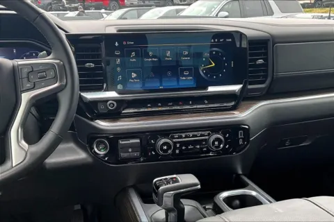 More photos of 2024 Chevrolet Silverado 1500 LT Trail Boss at Cable Dahmer Chevrolet of Kansas City, MO