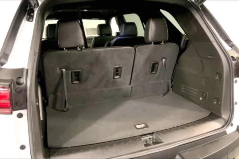 More photos of 2023 Chevrolet Traverse LT Leather at Cable Dahmer Chevrolet of Kansas City, MO