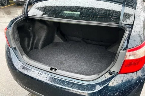 More photos of 2019 Toyota Corolla L at Cable Dahmer Chevrolet of Kansas City, MO