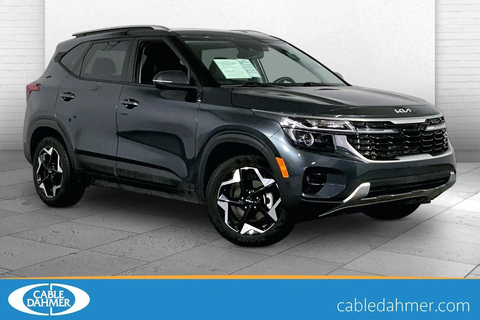 Gray 2025 Kia Seltos S for sale in Kansas City, MO